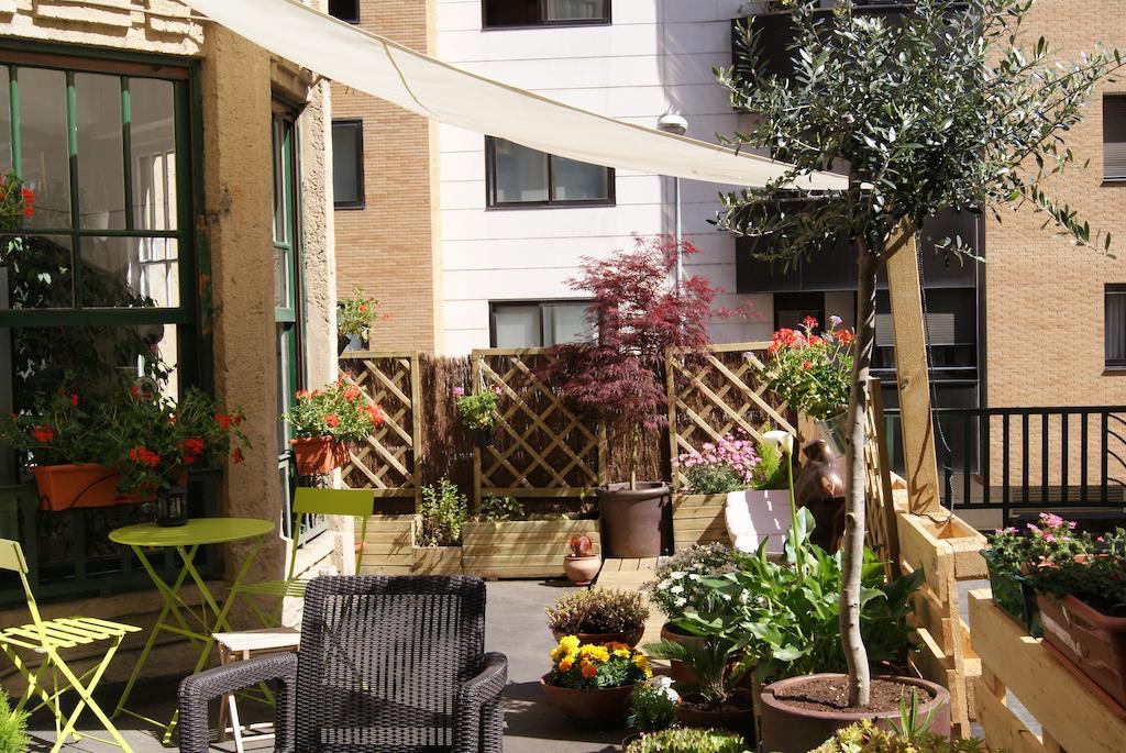 Aloha Hostel ปัมโปลนา ภายนอก รูปภาพ